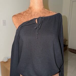 Black Off-Shoulder Top by ROXY (XS)